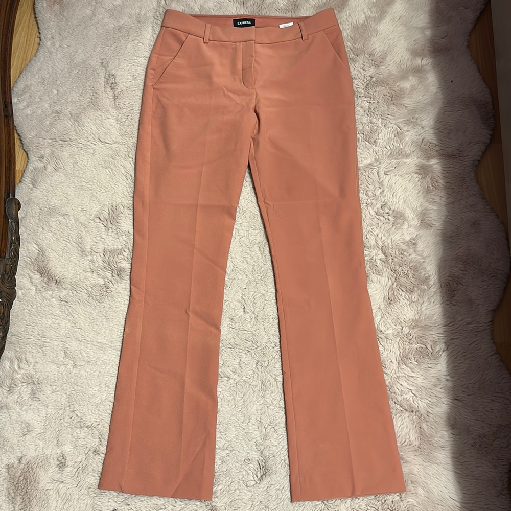 Express mauve mid rise pants